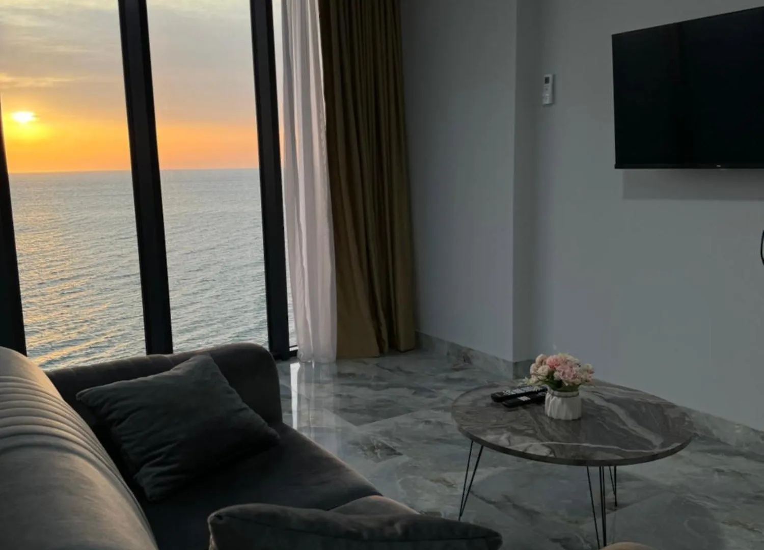 Tropical Garden Apartments Batumi