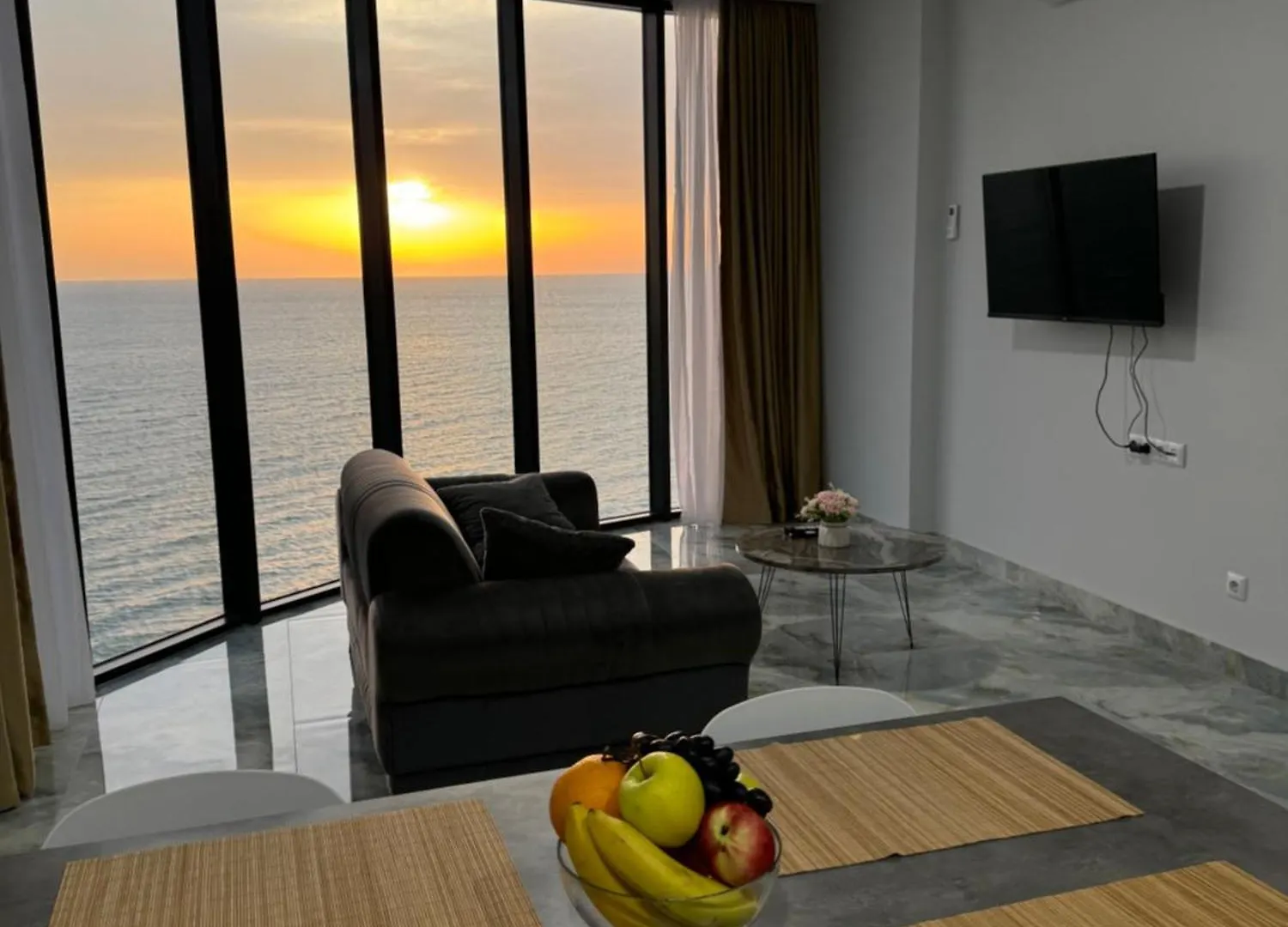 Tropical Garden Apartments Batumi